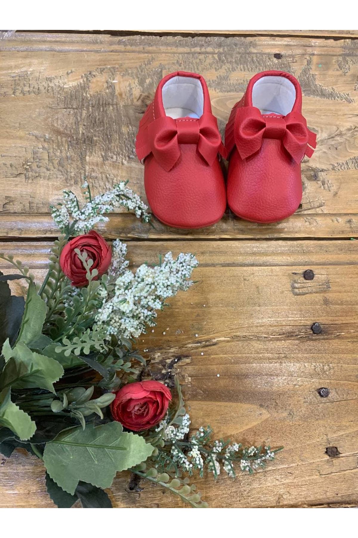 Baby Tuğra  Kız Bebek  El Yapımı fiyonklu Nubuk Makosen Ayakkabı -kırmızı