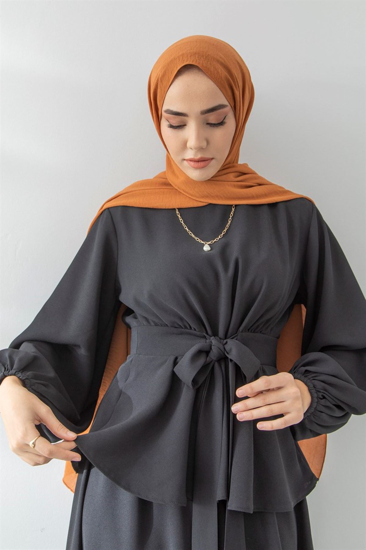 Kadın Bluz Bağcıklı Etekli Takım - Siyah