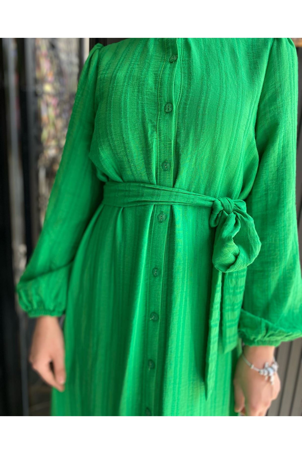 Düğmeli rahat kesim Keten Elbise-Yeşil