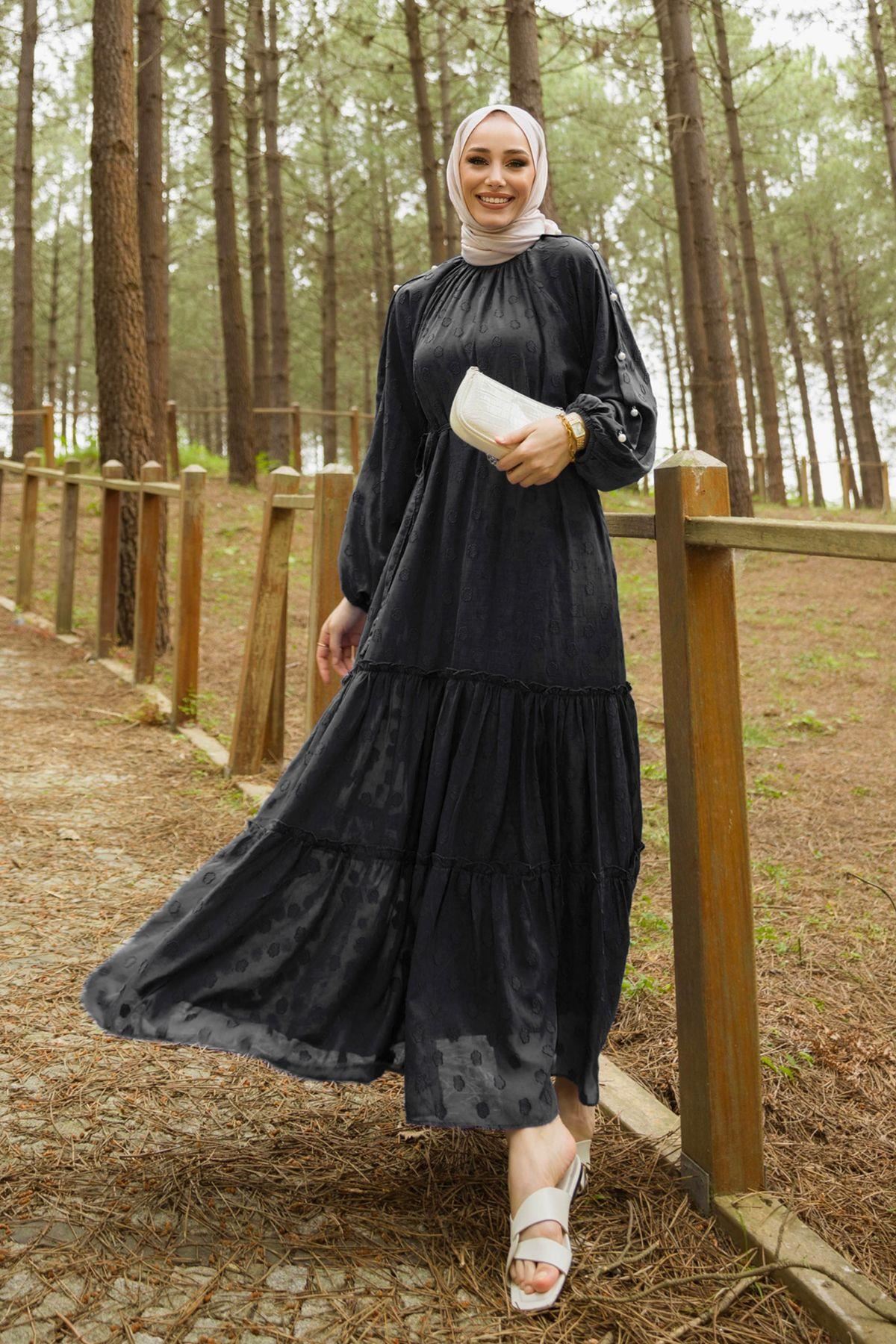  Kol İncili Desenli Şifon Elbise-siyah