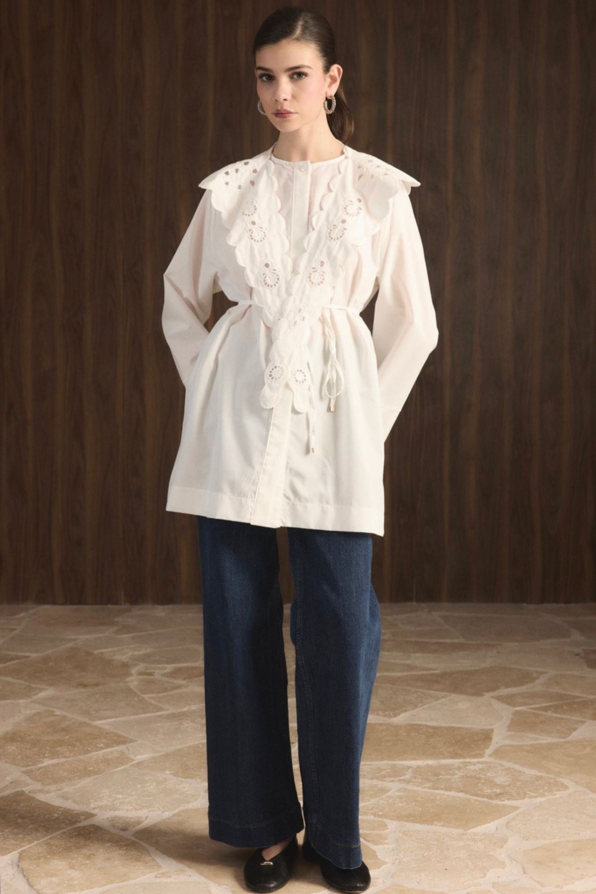 Yaka Nakışlı Dacron Gömlek Ekru