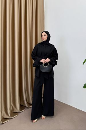 Volan Kol Çiçek Aksesuarlı Takım - Siyah