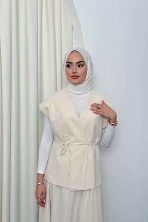 V Yaka Yelek Etekli Takım - Bej