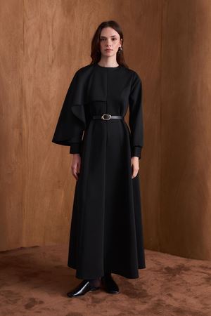  Amelie Omuzdan Şallı Scuba Elbise-Siyah