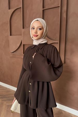 Pileli Pantolonlu Takım - Kahve