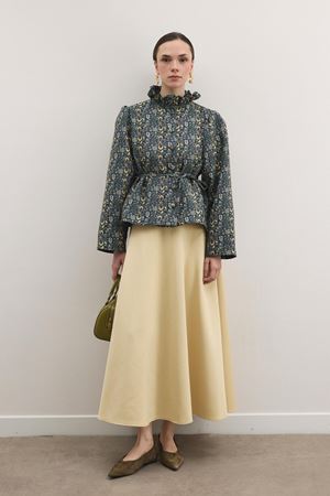 Velin Fırfır Yaka Desenli Jakar Ceket